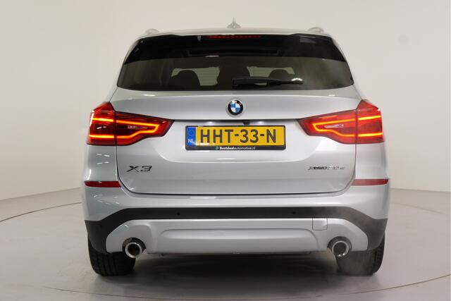 BMW X3 xDrive30e Advantage | Panorama | 360 Camera | Parkeerhulp |