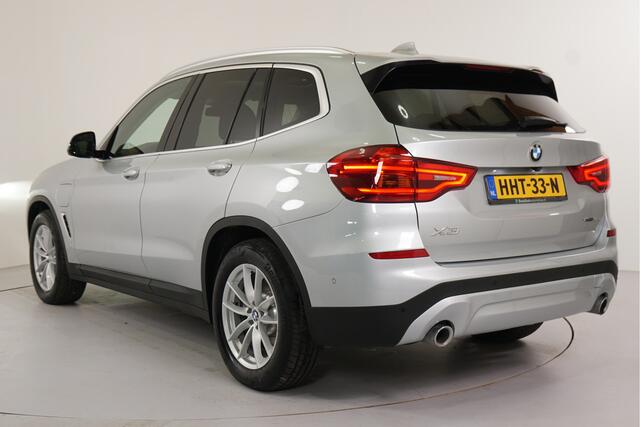 BMW X3 xDrive30e Advantage | Panorama | 360 Camera | Parkeerhulp |
