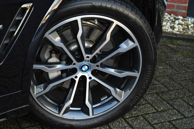 BMW X3 xDrive30e M-Sport Pano M-zetel Trekh Adp-demping