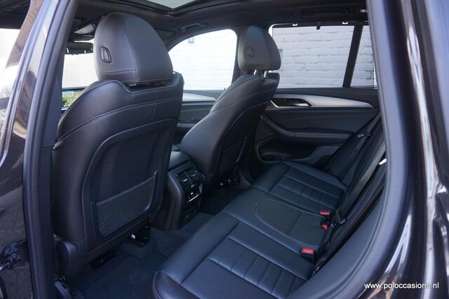 BMW X3 xDrive20i High Exec Panorama | Carplay | Sportinter | Camera |