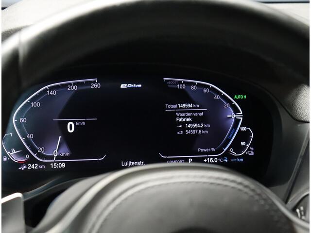 BMW X3 xDrive30e eDrive M Sport [DIGITAL DASH, APPLE CARPLAY, STUUR EN STOELVEWRARMING, CAMERA, FLIPPERS, VOL LEDER, ELEK.. ACHTERKLEP, AIRCO ACHTER MET USB C, NAVIGATIE, NIEUWSTAAT]