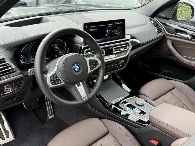 BMW X3 iX3 High Exe | M-Sport | Panorama | 20'' | Elek. Trekhaak | Driv. Ass. Prof. | Harman/Kardon | Laser