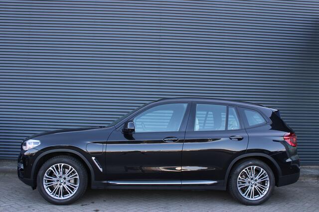 BMW X3 xDrive30e Individual Merino-Leer Adaptive-Led Head-Up Adaptive-Cruise 360-Carmera