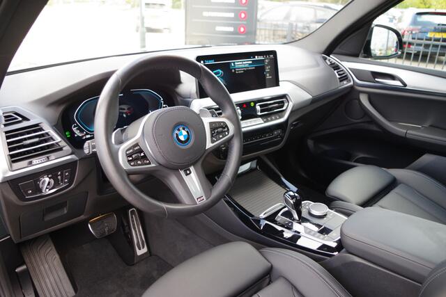BMW X3 xDrive30e 293 PK High Executive PHEV, Panoramadak, Trekhaak, Adap. Cruise Control