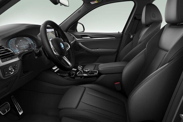 BMW X3 xDrive30e M-Sport Stuurwielrandverwarming / Alarm Klasse 3 / Electrische Zwenkhaak / Binnen & Buitenspiegel Automatisch Dimmend / Stoelverwarming / Adaptieve Led / Driving Assistant / Active Cruise Control /