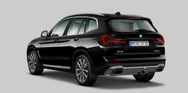 BMW X3 xDrive30e High Executive Trekhaak - Comfort Access - Parking/Driving Assistant - Active Protection - Head Up - Hifi - Elektrisch verwarmde voorstoelen - BMW Laserlight - Performance Control - Adaptief onderstel -