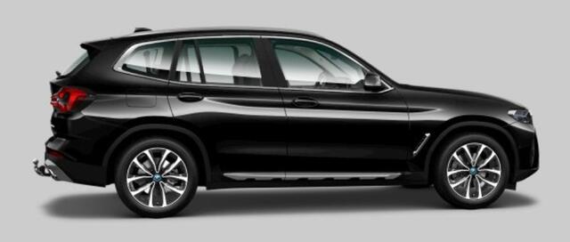 BMW X3 xDrive30e High Executive Trekhaak - Comfort Access - Parking/Driving Assistant - Active Protection - Head Up - Hifi - Elektrisch verwarmde voorstoelen - BMW Laserlight - Performance Control - Adaptief onderstel -