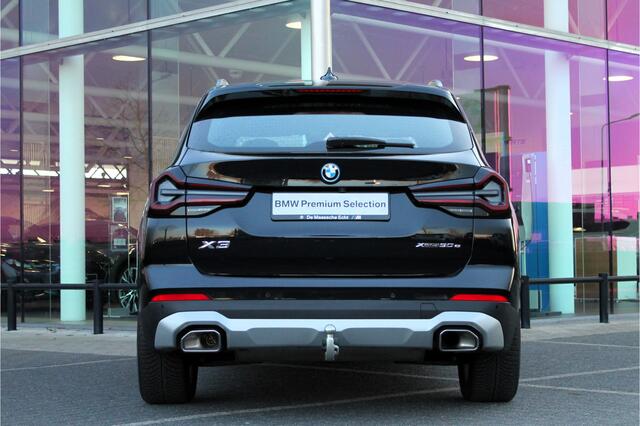 BMW X3 xDrive30e High Executive Automaat / Panoramadak / Laserlight / Sportstoelen / Head-Up / Parking Assistant / Comfort Access / Live Cockpit Professional