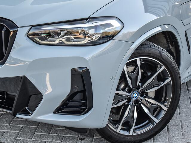 BMW X3 xDrive30e M-SPORT | ACTIVE CRUISE CONTROL | ELEKTR. TREKHAAK | HIFI AUDIO | ACHTERUITRIJ CAMERA | STOEL- EN STUUR VERWARMING