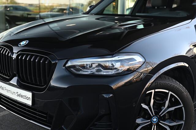 BMW X3 xDrive30e M Sport Automaat / Sportstoelen / LED / Parking Assistant / Stoelverwarming / Live Cockpit Plus