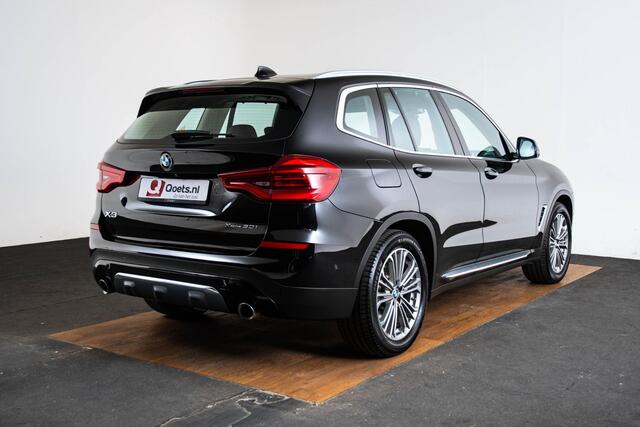 BMW X3 xDrive30i High Executive Luxury Line - Trekhaak - Panoramadak - Parking/Driving assistant plus - Active Protection - Head Up - Stoelverwarming voor/achter - Comfort Access - HiFi - Ambiance verlichting -