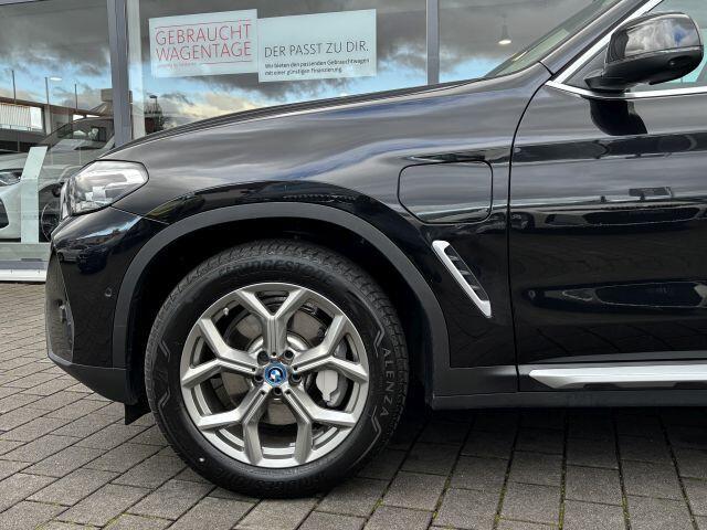 BMW X3 xDrive30e ** LED, LEDER, TREKH, 19-inch LMV, STANDK, HiFi, DRIVING ASS ** ¤ 25.400,= onder NP - 1e EIG ** ** INFORMEER OOK NAAR ONZE AANTREKKELIJKE FINANCIAL-LEASE TARIEVEN **