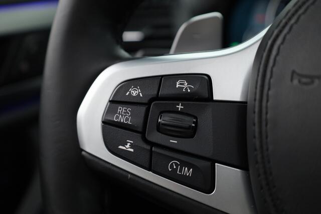 BMW X3 M40i High Executive 361pk | Pano | 360° Camera | Trekhaak | Adap.cruise