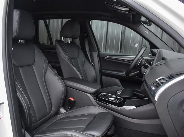 BMW X3 xDrive30e M-SPORT | CRUISE CONTROL | ELEKTR. TREKHAAK | ACHTERUITRIJ CAMERA | STOEL- EN STUUR VERWARMING |