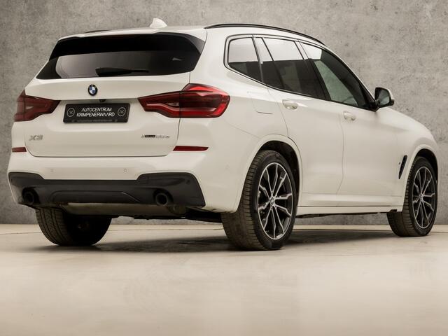 BMW X3 xDrive30e M Sport 293Pk Automaat (APPLE CARPLAY, M PAKKET, GROOT NAVI, SFEERVERLICHTING, KEYLESS, LEDEREN SPORTSTOELEN, GETINT GLAS, CAMERA, NIEUWE APK, NIEUWSTAAT)