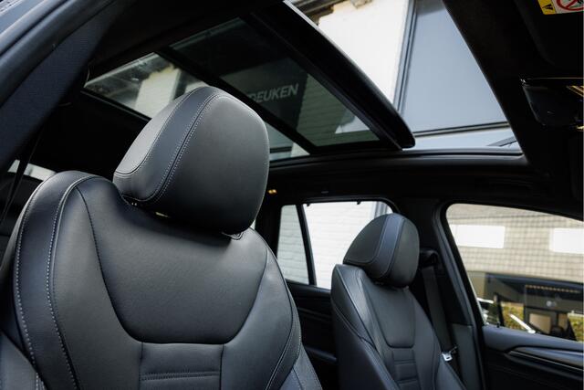 BMW X3 xDrive30e M-Sport [2e PAASDAG OPEN] Pano - Harman Kardon - Head Up