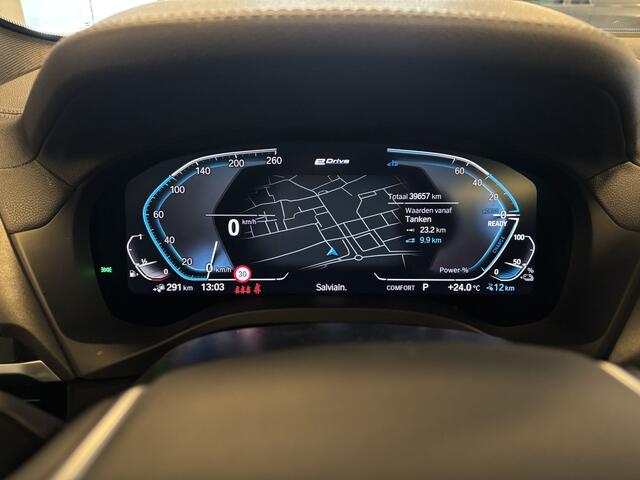 BMW X3 xDrive30e Luxury Line / Panodak / HeadUp / Stoelventilatie / H&K / Gesture control / 360 camera / Dab+ / Apple Carplay - NIEUWSTAAT -