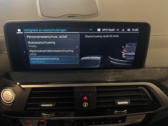 BMW X3 xDrive30e Luxury Line / Panodak / HeadUp / Stoelventilatie / H&K / Gesture control / 360 camera / Dab+ / Apple Carplay - NIEUWSTAAT -