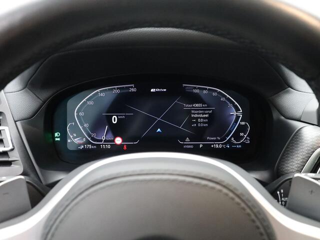 BMW X3 xDrive30e M-Sport | PANO | 360° | HUD | KEYLESS | STOEL- EN STUURVERW.