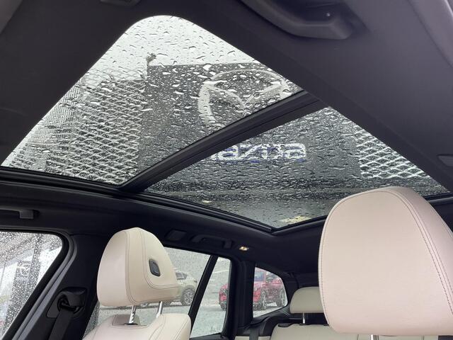 BMW X3 iX3 High Executive 80 kWh , Automaat, Trekhaak, Wit Leder, Harman/Kardon, Pano. dak, Adap. Cruise, Navi, Stoelverwarming, Stuurverwarming, LMV 20 Inch, Stoelgeheugen, HUD, Clima, Apple Carplay, 360 Camera, Stuurassistent, Elektrische achterklep, Parkeerhu