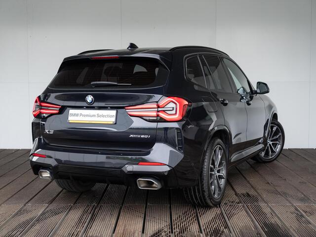 BMW X3 xDrive20i | High Executive | M Sportpakket | Panoramadak | Parking Assistant | Stoelverwarming | Laserlight | 20''