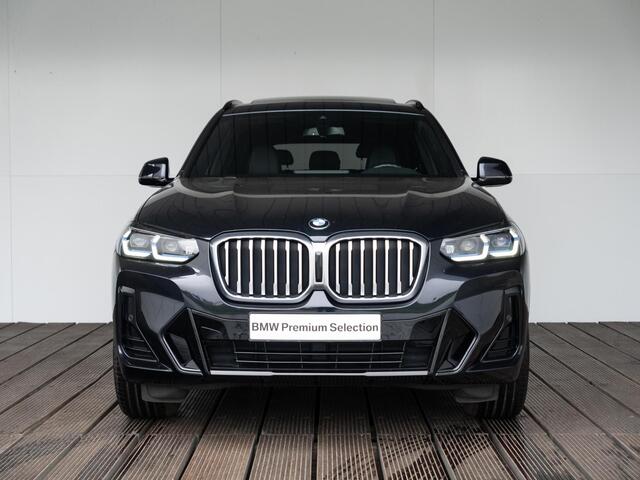 BMW X3 xDrive20i | High Executive | M Sportpakket | Panoramadak | Parking Assistant | Stoelverwarming | Laserlight | 20''