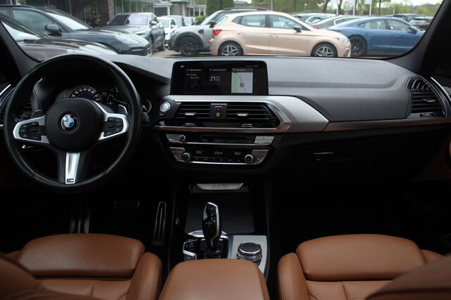 BMW X3 xDrive30i High Exe. M Sport / Trekhaak / Panoramadak / 360Camera / Head-up / Keyless / 20'' / Leder / Navigatie / ACC / Dodehoek / DAB / Stoelverwarming