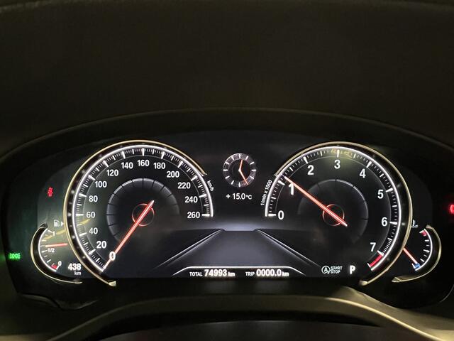 BMW X3 xDrive20i High Executive | Navigatie | 20" LM Velgen | Voorstoelen Verwarmd + Stuur | Cruise Control | Lederen Bekleding |