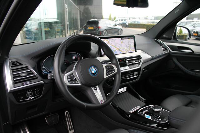 BMW X3 iX3 High Executive / Sportstoelen / Trekhaak / Stoelverwarming / Adaptief M Onderstel / Head-Up / Harman Kardon / Parking Assistant Plus