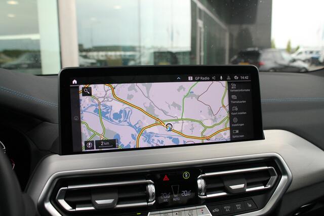 BMW X3 iX3 High Executive / Sportstoelen / Trekhaak / Stoelverwarming / Adaptief M Onderstel / Head-Up / Harman Kardon / Parking Assistant Plus
