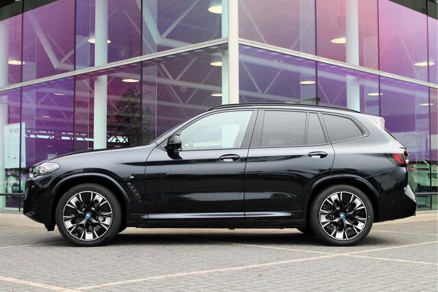 BMW X3 iX3 High Executive / Sportstoelen / Trekhaak / Stoelverwarming / Adaptief M Onderstel / Head-Up / Harman Kardon / Parking Assistant Plus