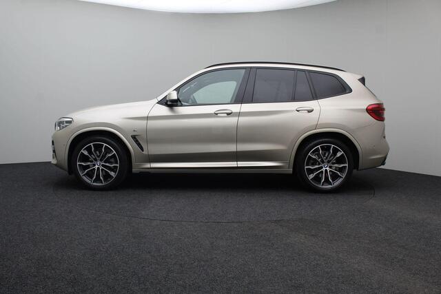 BMW X3 xDrive20i High Executive 2018 NAP | M-Pakket | Harman Kardon | Camera | Navigatie | Xenon | Bluetooth | Lederen bekleding met stoelverwarming |