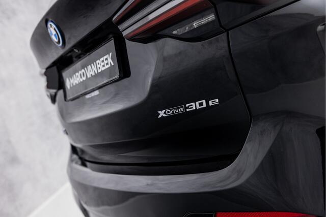 BMW X3 xDrive30e High Executive M-Sport | Pano | Memory | E-Trekhaak | Head-Up