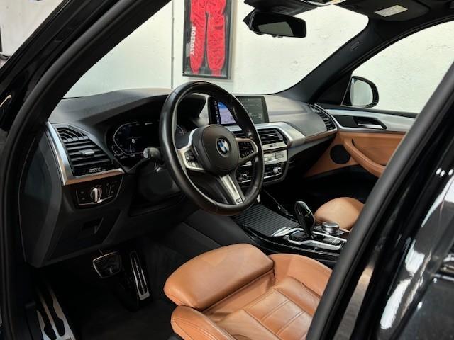 BMW X3 xDrive30e High Executive | M-Sport | 21 inch | Leder | NL auto | BTW |