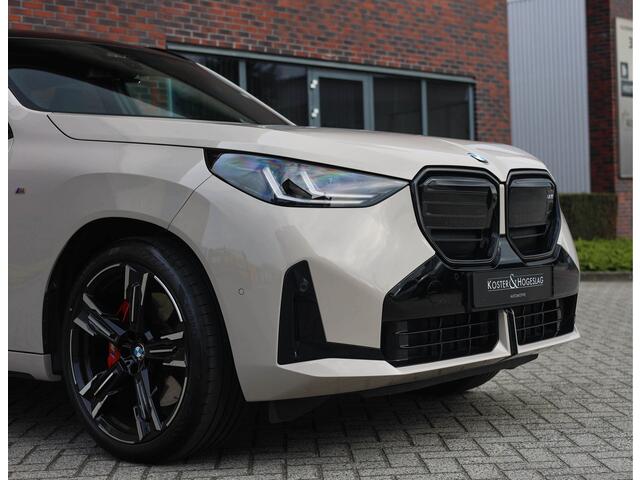 BMW X3 M50 xDrive *Direct leverbaar!*Trekhaak*Pano*IconicGlow*