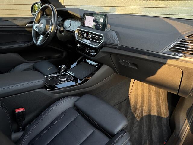 BMW X3 xDrive30e M PACK 20 inch, Panodak, Trekhaak, Elektr stoelen