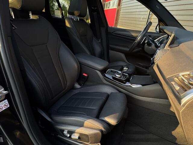 BMW X3 xDrive30e M PACK 20 inch, Panodak, Trekhaak, Elektr stoelen