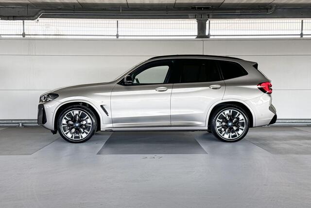 BMW X3 iX3 High Executive Edition 80 kWh | Trekhaak met elektrisch wegklapbare kogel | Shadow Line Pack
