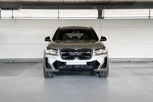 BMW X3 iX3 High Executive Edition 80 kWh | Trekhaak met elektrisch wegklapbare kogel | Shadow Line Pack