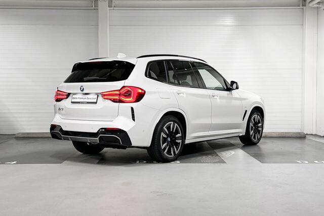 BMW X3 iX3 Executive 80 kWh l Elek. Trekhaak | Achteruitrijca | Selections 1500
