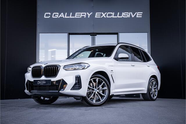 BMW X3 xDrive30e High Executive - M Sport | Panorama | Memory | 360 Camera | Keyless