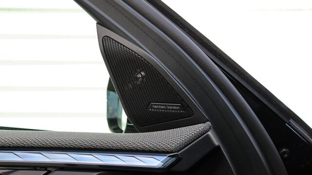 BMW X3 M50 M-Sport Pro | Stoelventilatie | Harman/Kardon | Standkachel | Panoramadak | Head-up | Trekhaak