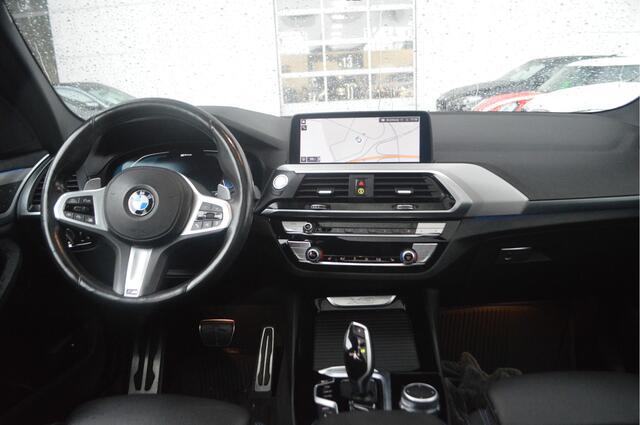 BMW X3 xDrive30e High Executive M Sport Automaat / Panoramadak / Trekhaak / Sportstoelen / Adaptieve LED / Comfort Access / Parking Assistant Plus / Head-Up / Live Cockpit Professional
