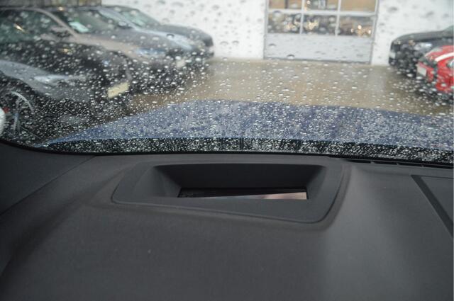 BMW X3 xDrive30e High Executive M Sport Automaat / Panoramadak / Trekhaak / Sportstoelen / Adaptieve LED / Comfort Access / Parking Assistant Plus / Head-Up / Live Cockpit Professional