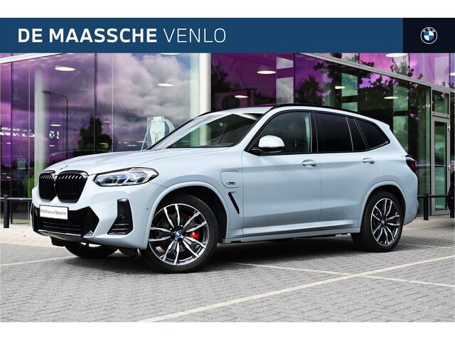 BMW X3 xDrive30e High Executive M Sport Automaat / Panoramadak / Trekhaak / Sportstoelen / Laserlight / Comfort Access / Parking Assistant Plus / Head-Up / Stuurverwarming
