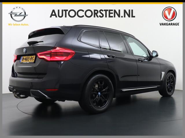 BMW X3 iX3 Executive 80kWhPanoramadak Leer+Verwarmd+Memory Adaptieve LEDApple Carplay Android Auto Trekhaak Pdc Camera DAB Live Cockpit Pro Lmv Elek.Achterklep Regen-Lichtsensor Achteruitrij-assistent 1e Eigenaar Origineel Nederlands Nieuwprijs ¤68.172,-