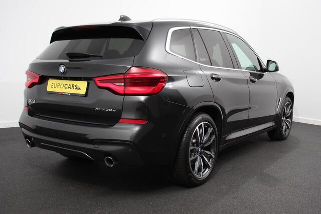 BMW X3 xDrive30e High Executive M Sport PHEV | Head Up Display | 20 Inch Lichtmetalen Velgen | Camera | Privacy Glass | Stoel/Stuurverwarming |