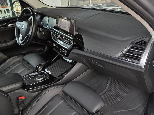 BMW X3 xDrive30e LCI | SPORTSTOELEN | LEDER | TREKHAAK | LIVE COCKPIT PLUS |