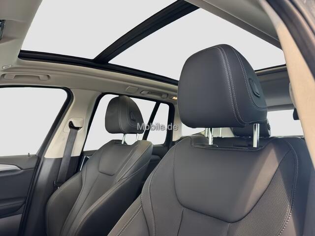 BMW X3 xDrive30e ** LED, NAVI+, LEDER, PANORAMA, KEYLESS, 19-inch LMV ** 1e EIG - UNFALLFREI ** ** INFORMEER OOK NAAR ONZE AANTREKKELIJKE FINANCIAL-LEASE TARIEVEN **