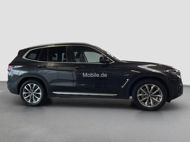 BMW X3 xDrive30e ** LED, NAVI+, LEDER, PANORAMA, KEYLESS, 19-inch LMV ** 1e EIG - UNFALLFREI ** ** INFORMEER OOK NAAR ONZE AANTREKKELIJKE FINANCIAL-LEASE TARIEVEN **